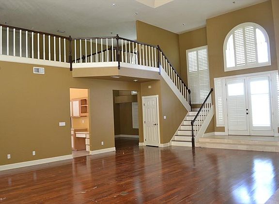 2nd image of 1875 Hidden Lake Dr