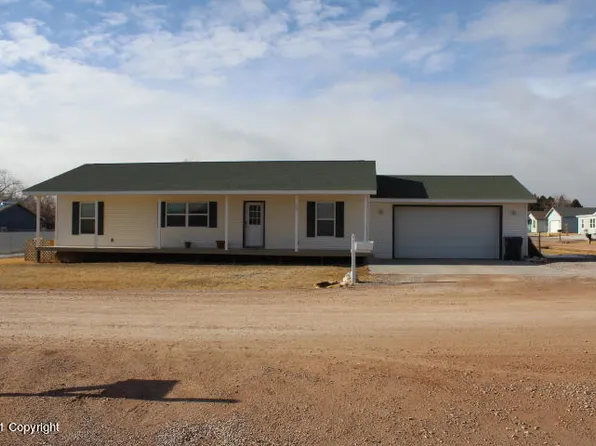 103 Oak St, Newcastle, WY 82701