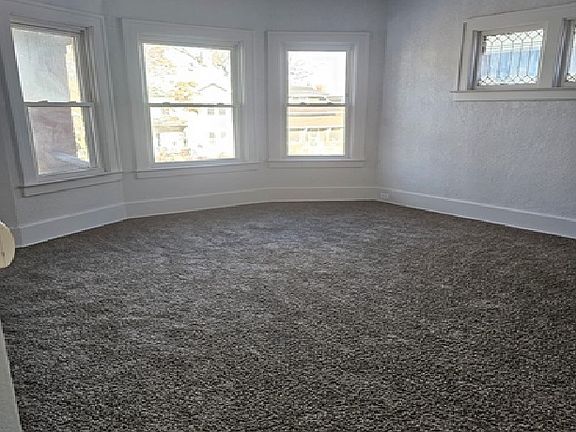 4th image of 5285 Maplewood Ave #1