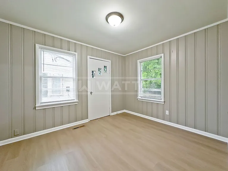 559 63rd St S — Photo 15