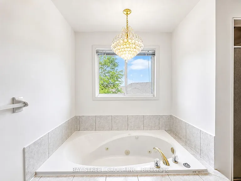 35 Diamond Ct — Photo 21