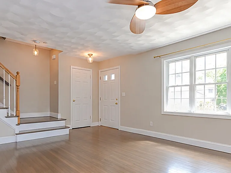 39 Curve St — Photo 24