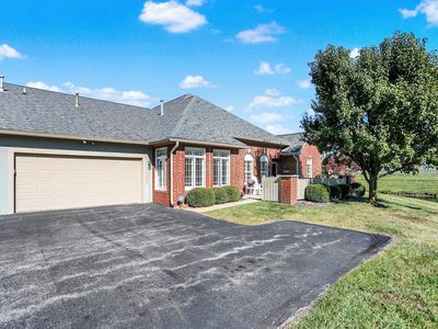 2817 Grandview Ln, Greenwood, IN, 46143