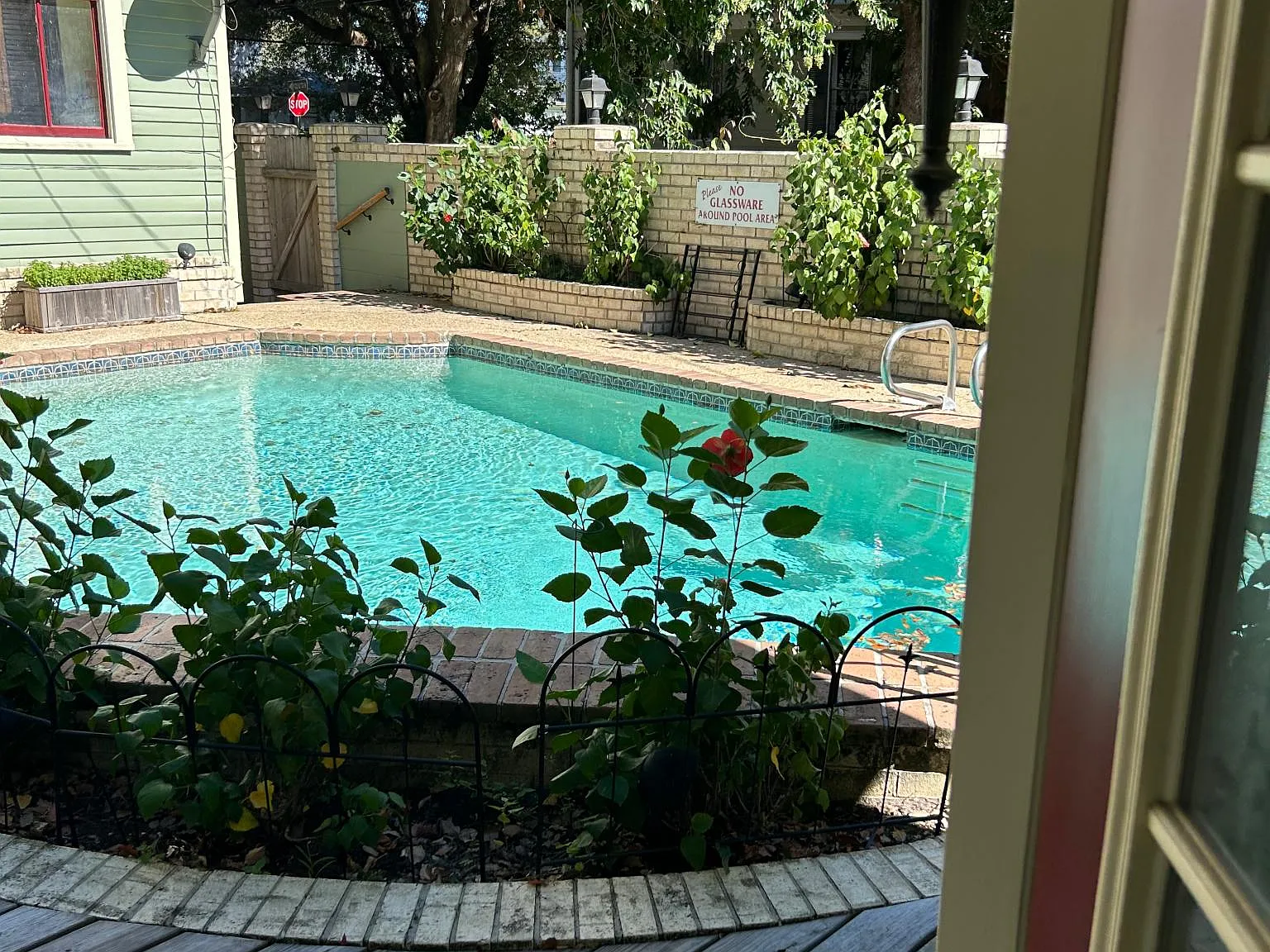 Studio, 800 sqft, $1,250 — Photo 3