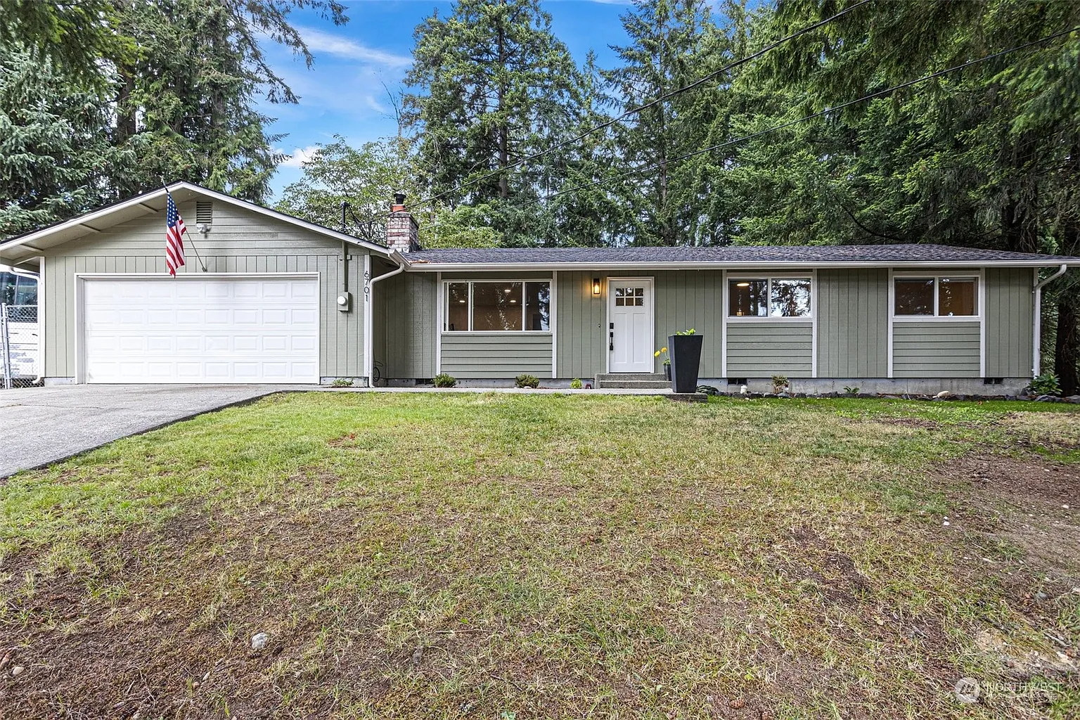 6701 194th Avenue E photo 1