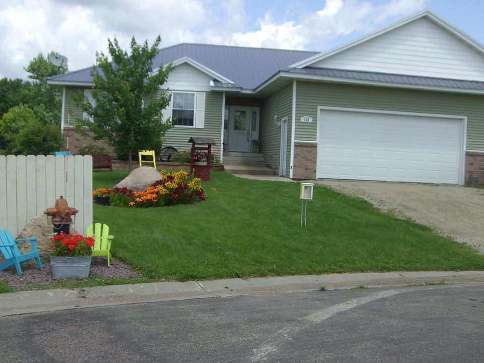 1st image of 132 Deer Creek Lane