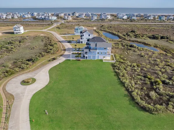 26003 Bay Breeze Dr, Galveston, TX 77554