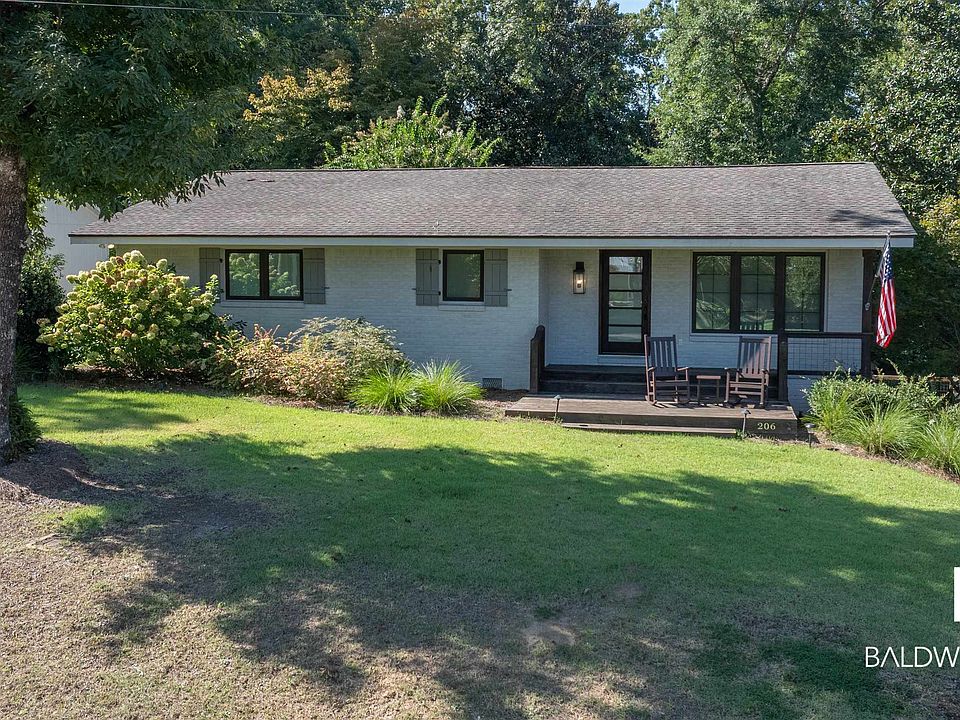 1st image of 206 Volanta Ave