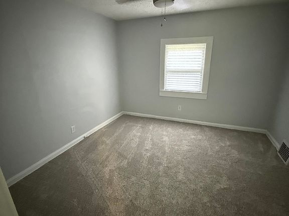 5th image of 290 E Olden Ave