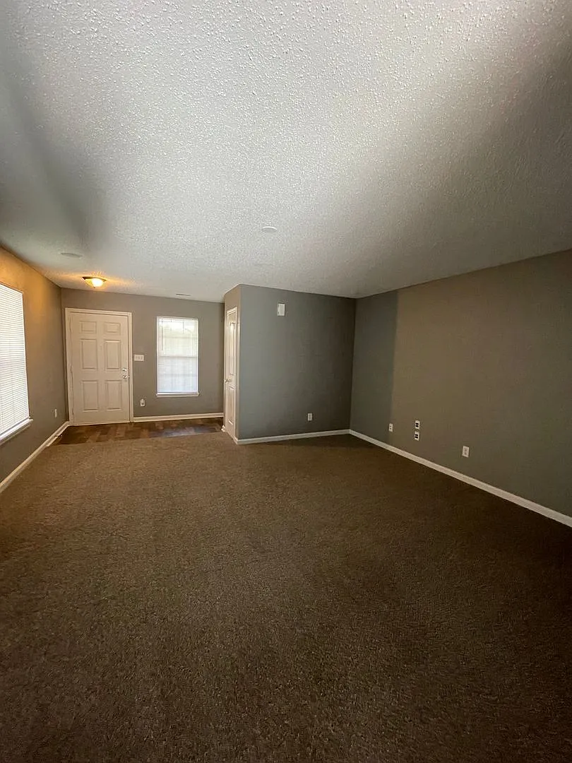 Lawrence Twp - 3 BR home — Photo 3