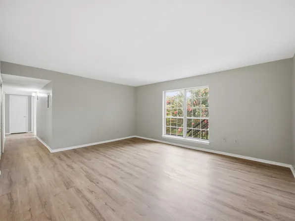 900 Mountain Creek Rd APT V484, Chattanooga, TN 37405