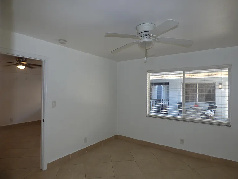 4220 N Federal Hwy #6 — Photo 14