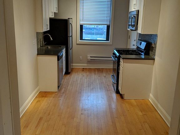 4th image of 2317 N Rockwell St #2321D1
