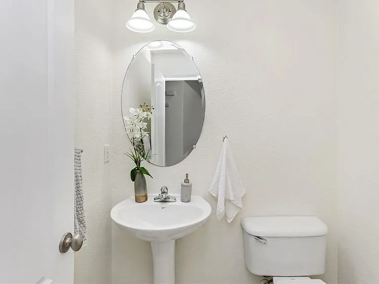 17101 Pacific Oak Ln — Photo 13