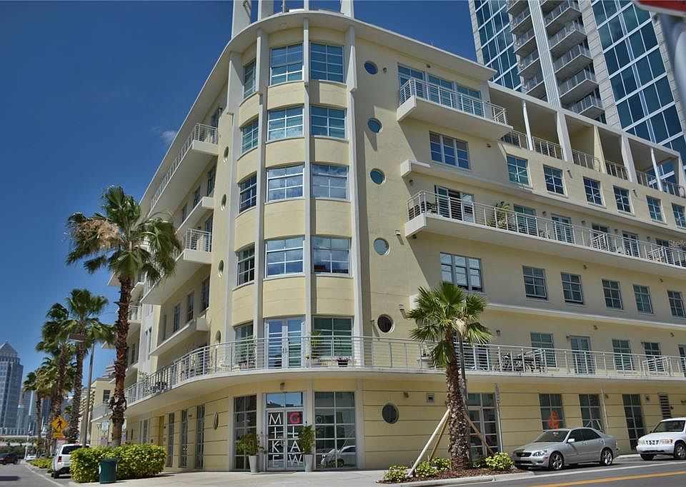 1st image of 1212 E WHITING STREET #202