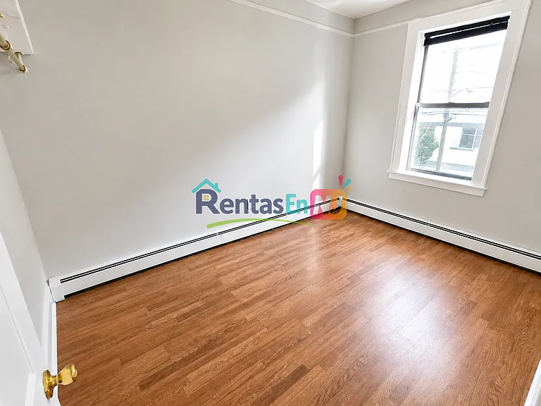 115 Grafton Ave #3B — Photo 5