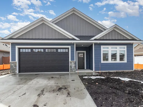 1118 Village St SE, New Prague, MN 56071