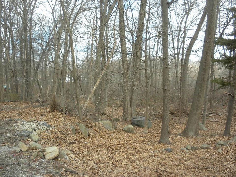 2nd image of 11 Cherokee Ave