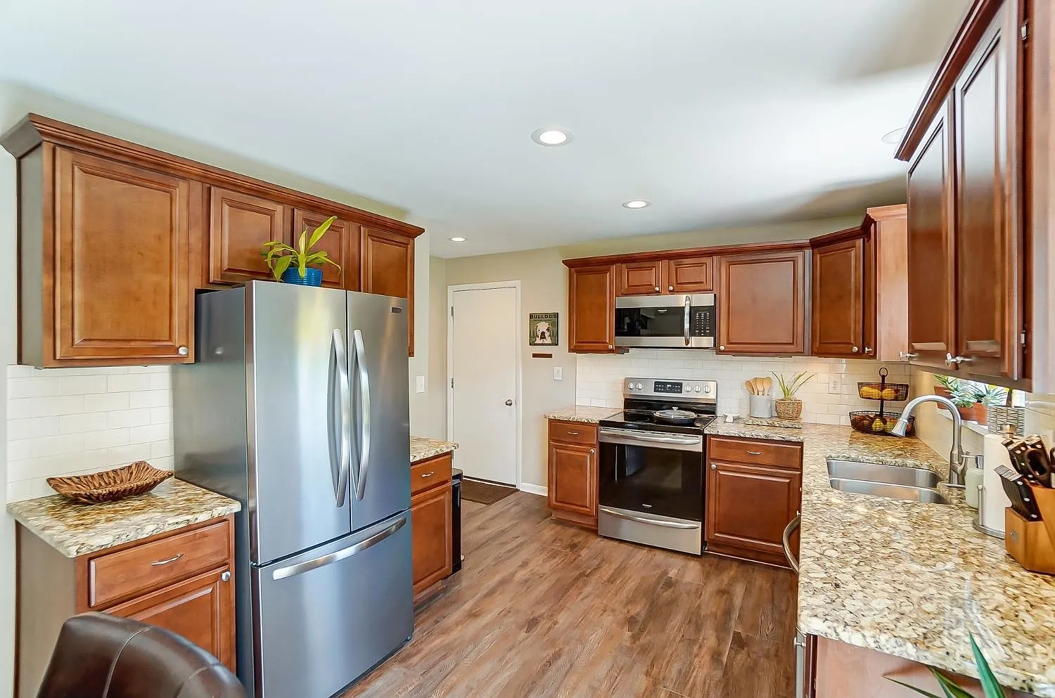2 bed, 1.5 bath, 843 sqft, $2,600 — Photo 4