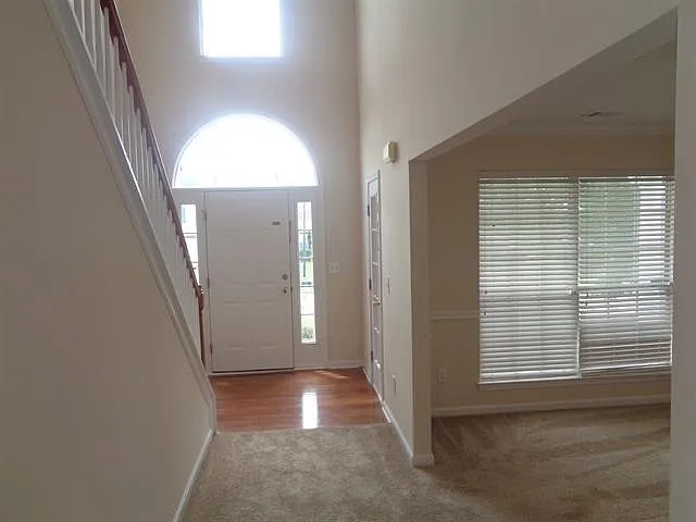 454 Sawtooth Ln — Photo 3