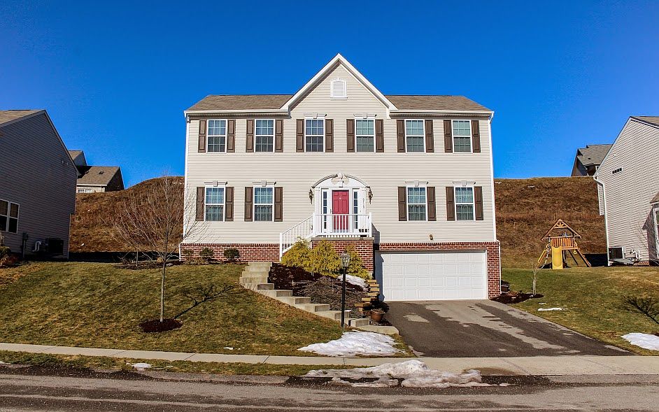 1st image of 6710 Fieldcrest Dr