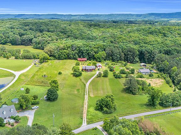 2nd image of 193 Hidden Valley Rd