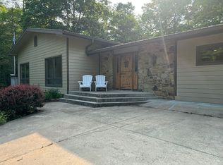 1556 Jackson Branch Rd, Nashville, IN 47448
