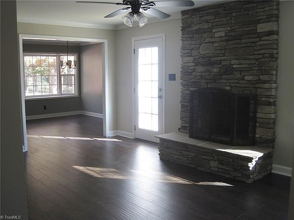 3rd image of 4915 Woodwind Dr