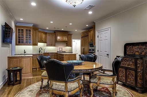 3rd image of 3737 W End Ave APT 302