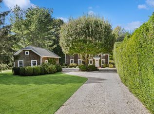 97 Moses Ln, Southampton, NY 11968