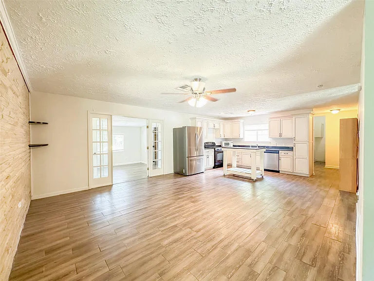 4904 Meadow Lark Ln — Photo 10