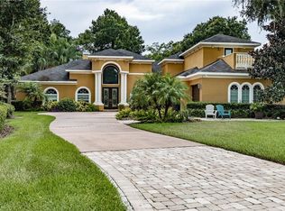 2305 Dovewood Estates Ct, Valrico, FL 33594