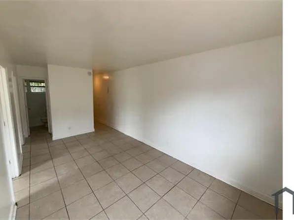 2451 NW 13th Ct, Fort Lauderdale, FL