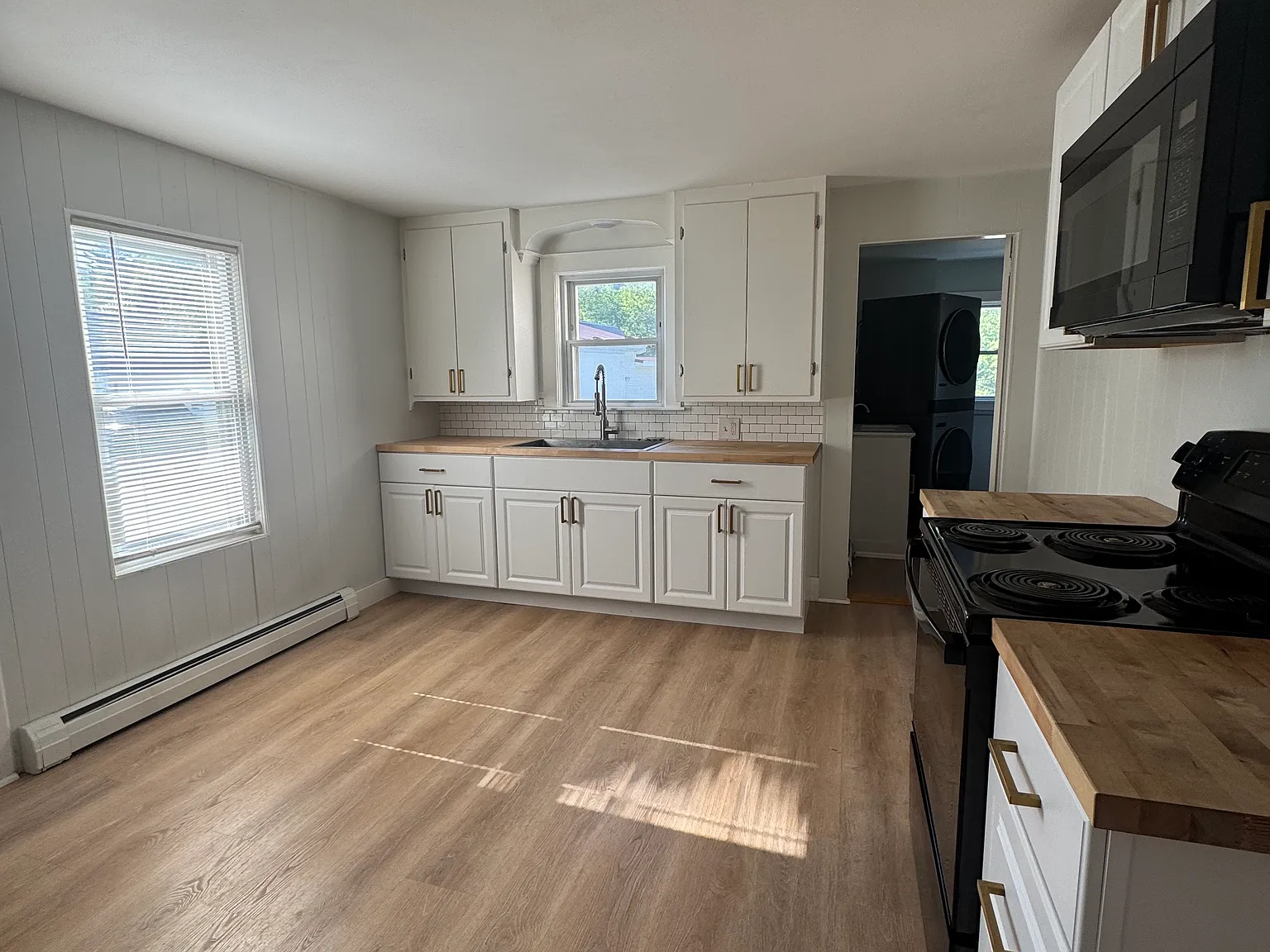 2 bed, 850 sqft, $1,650 — Photo 2