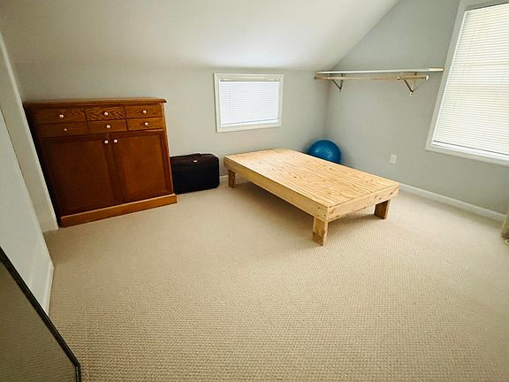 4th image of 706 W Park Ave #2025
