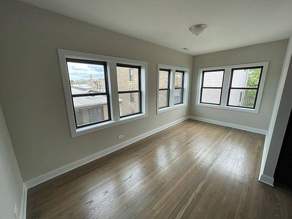 5th image of 3401-3409 W Fullerton Ave #3409-2B