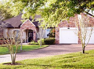 23229 Oak Cluster Dr, Sorrento, FL 32776