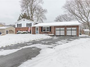 21 W Canon Dr, Rochester, NY 14624