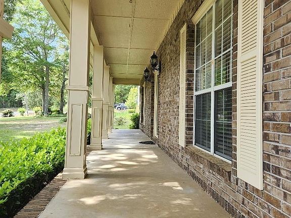 3rd image of 247 Hatcher Rd