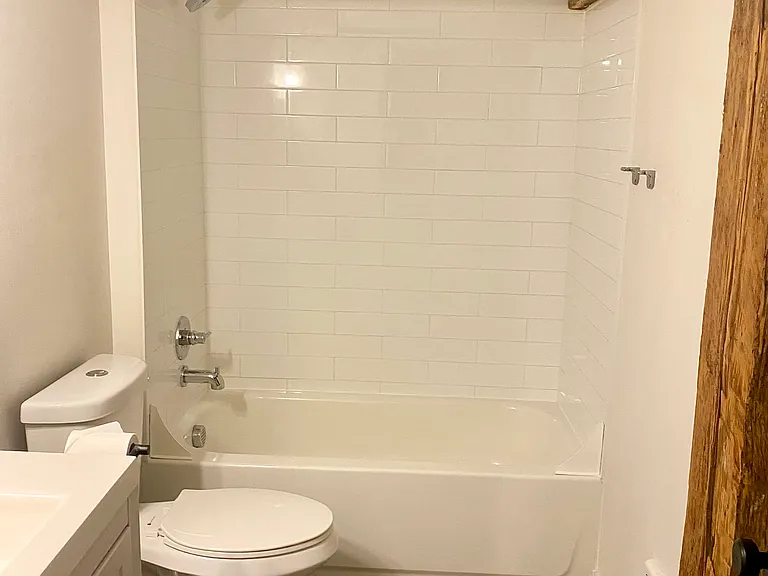 174 S Howard St #10 — Photo 11