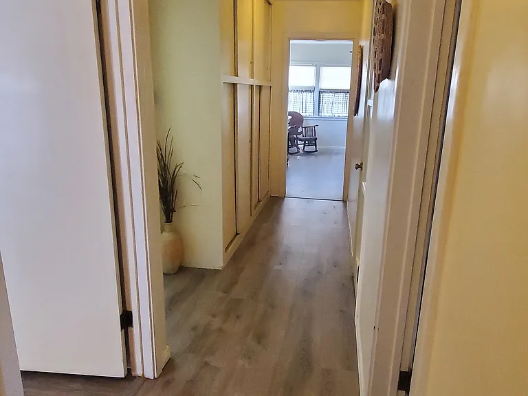 481 W Bush St — Photo 21