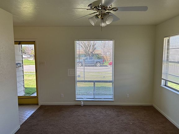2nd image of 1128 Chippendale Dr
