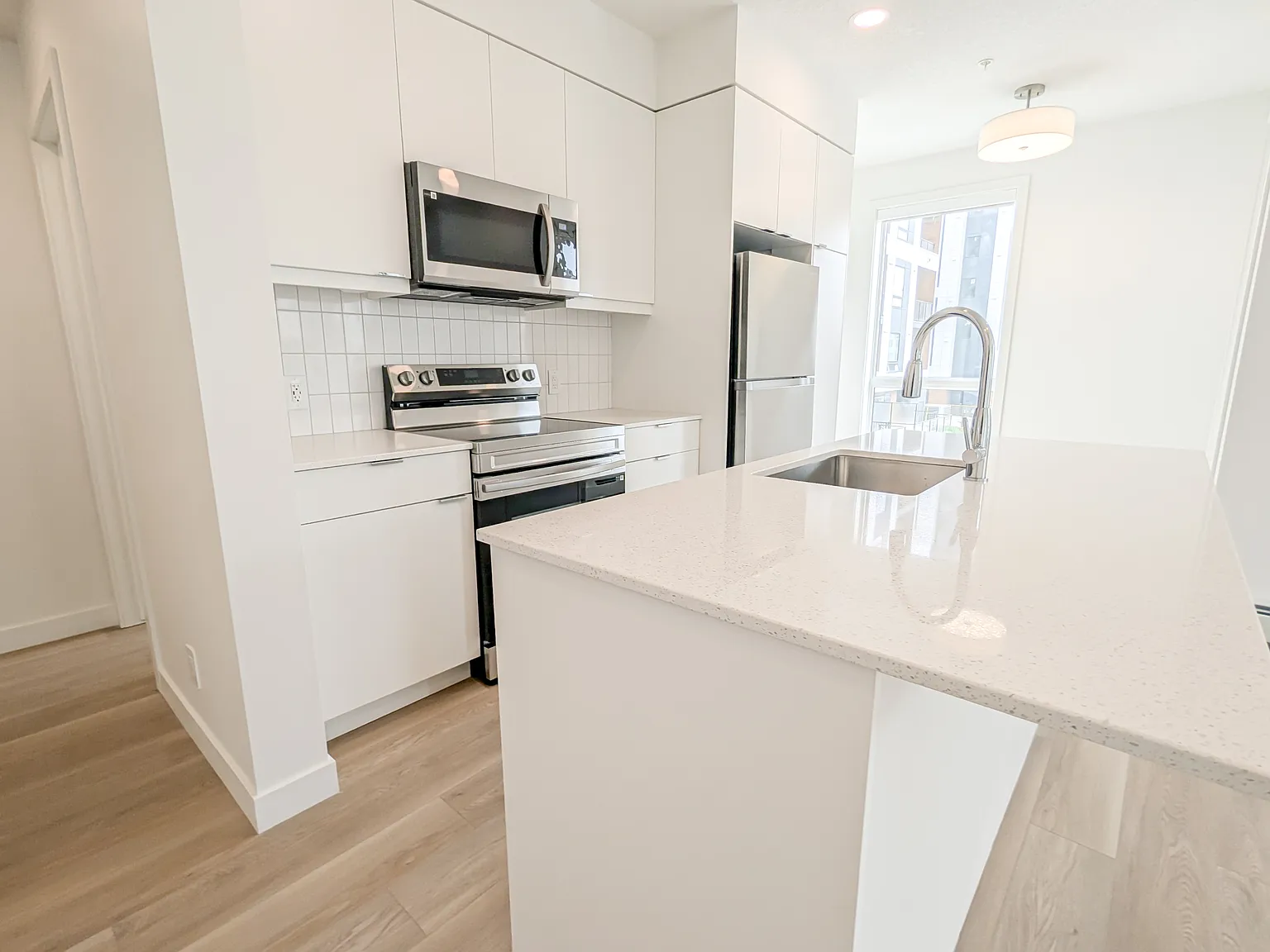 8500 19 Avenue SE (East Hills Crossing) - Unit 1202, Calgary - Unit 1202 — Photo 3