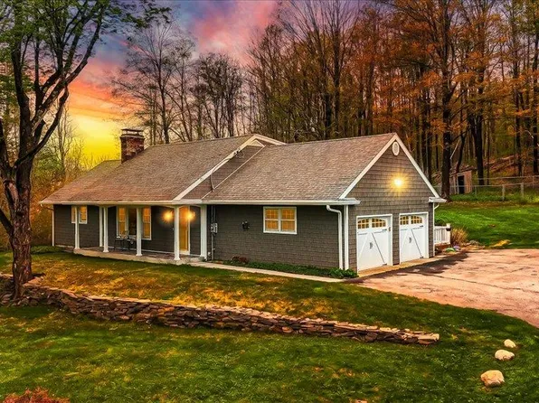 287 Hunns Lake Road, Stanfordville, NY 12581