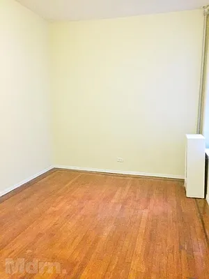 Rented by Mdrn Residential | media 25