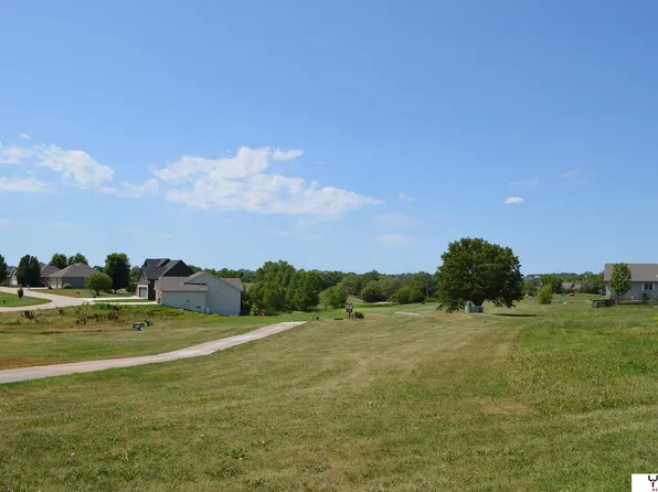 8614 Eagle Point, Plattsmouth, NE 68048