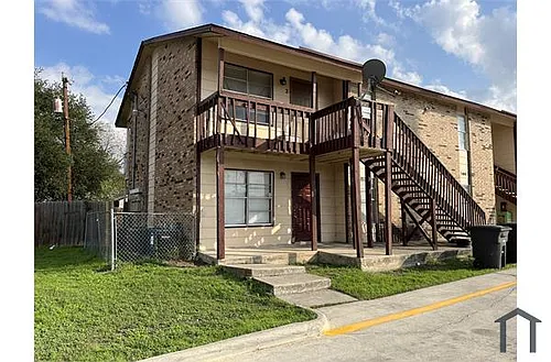 300 Moursund Blvd Photo 1