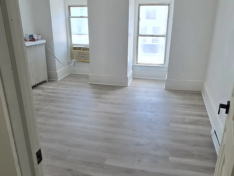 246 S Oak St #1 — Photo 5