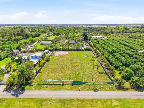 23761 SW 106th Pl, Homestead, FL 33032