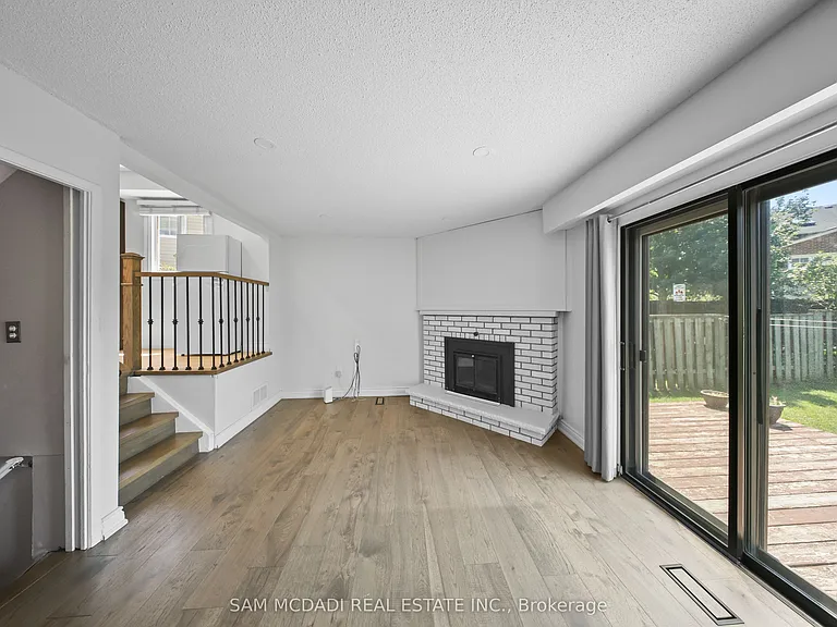 3949 Teakwood Dr — Photo 7